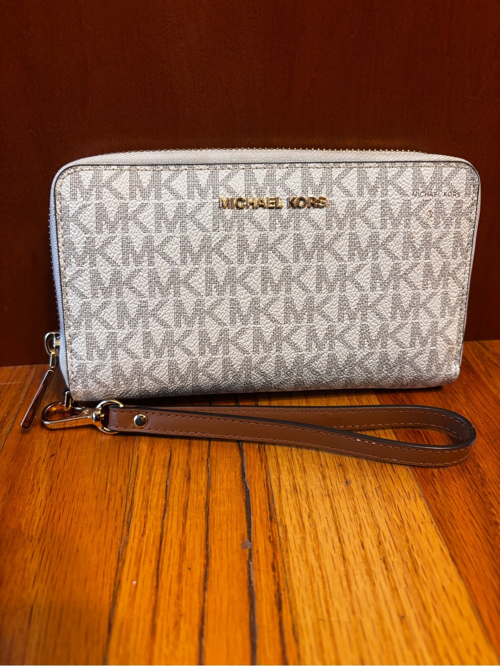 Michael Kors clutch